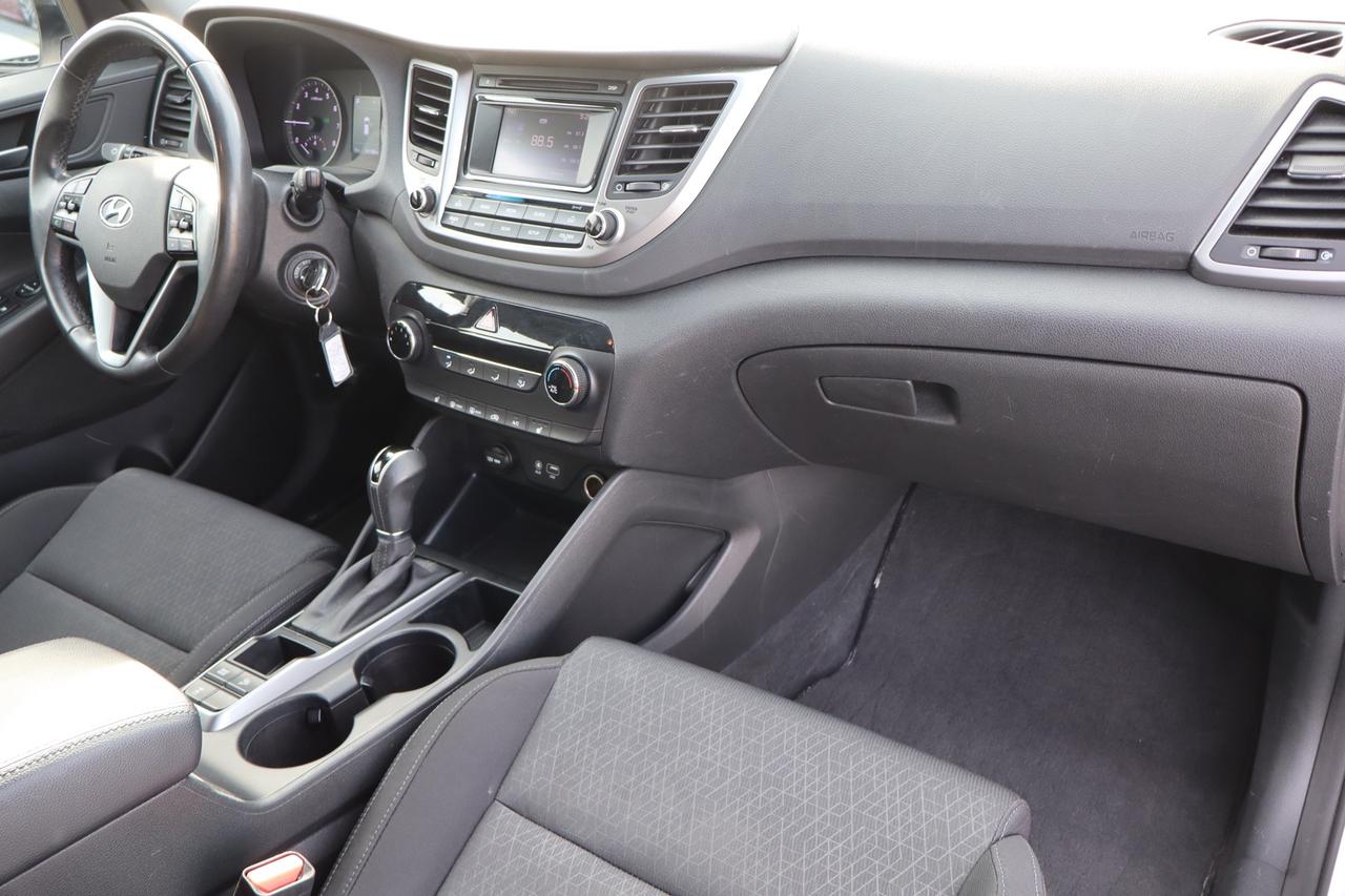 2016 Hyundai Tucson Limited AWD   SAFETY CERTIFICATION INCLUDED Photo