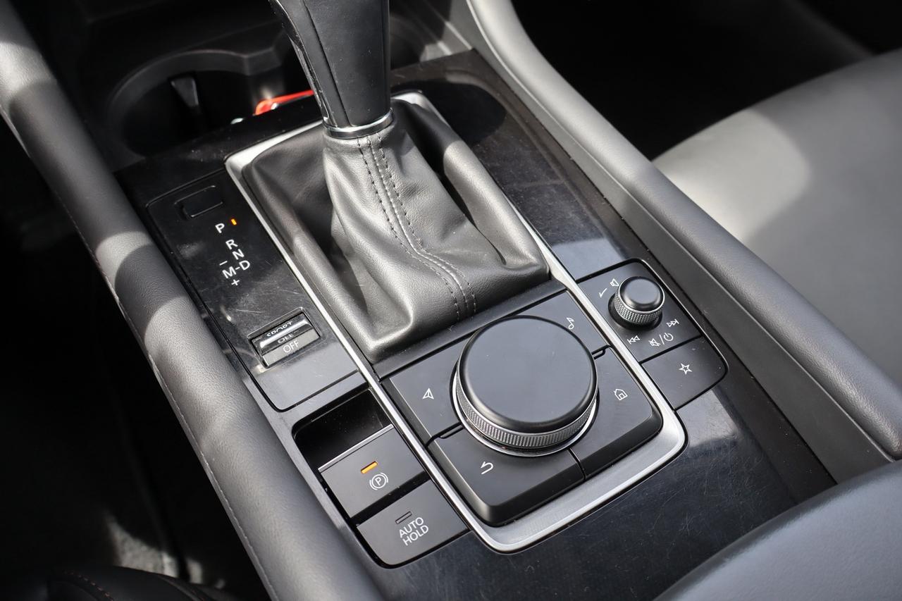 2019 Mazda MAZDA3 GS SKYACTIV-G   ACCIDENT FREE   APPLE CARPLAY Photo
