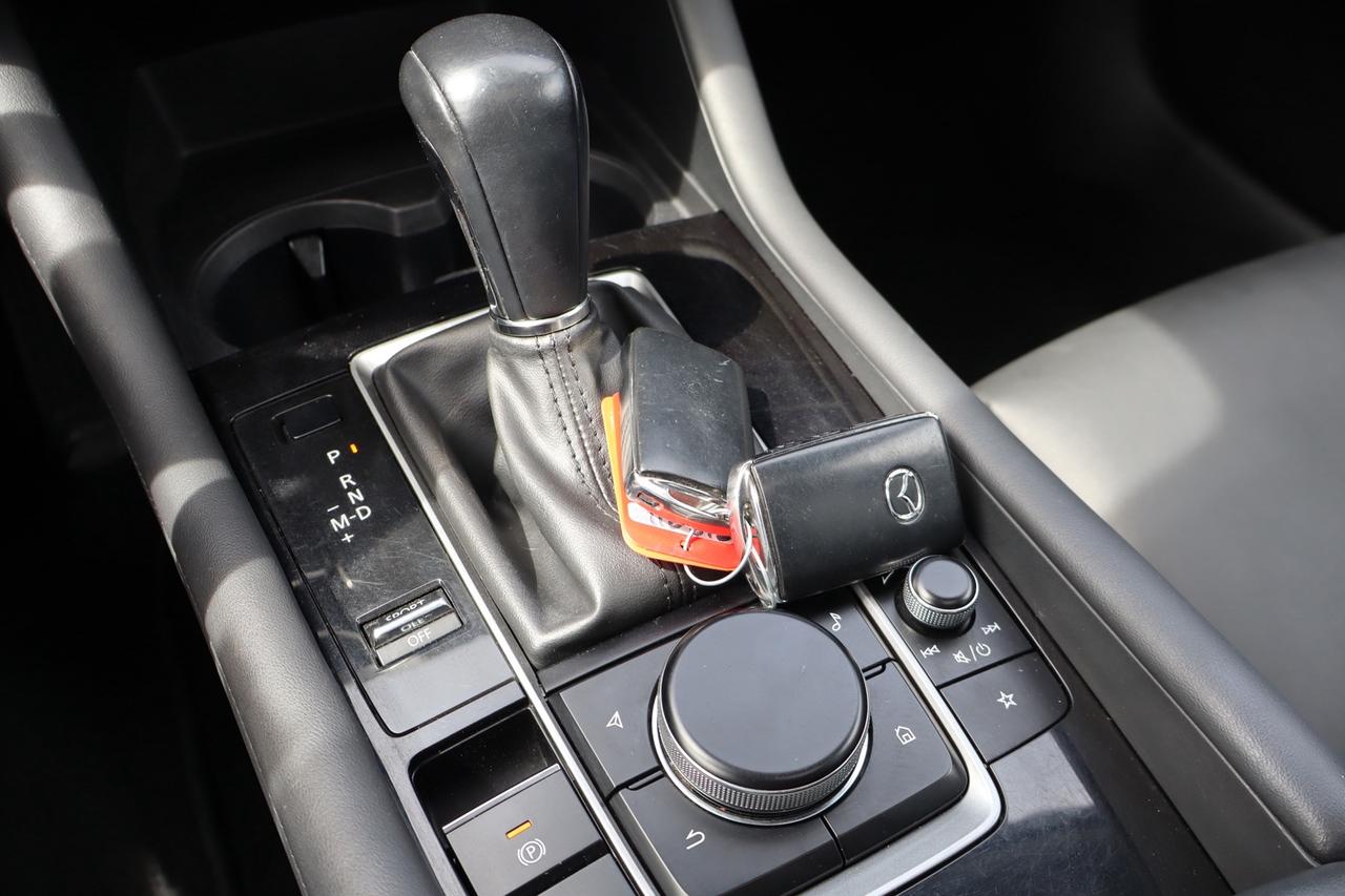 2019 Mazda MAZDA3 GS SKYACTIV-G   ACCIDENT FREE   APPLE CARPLAY Photo
