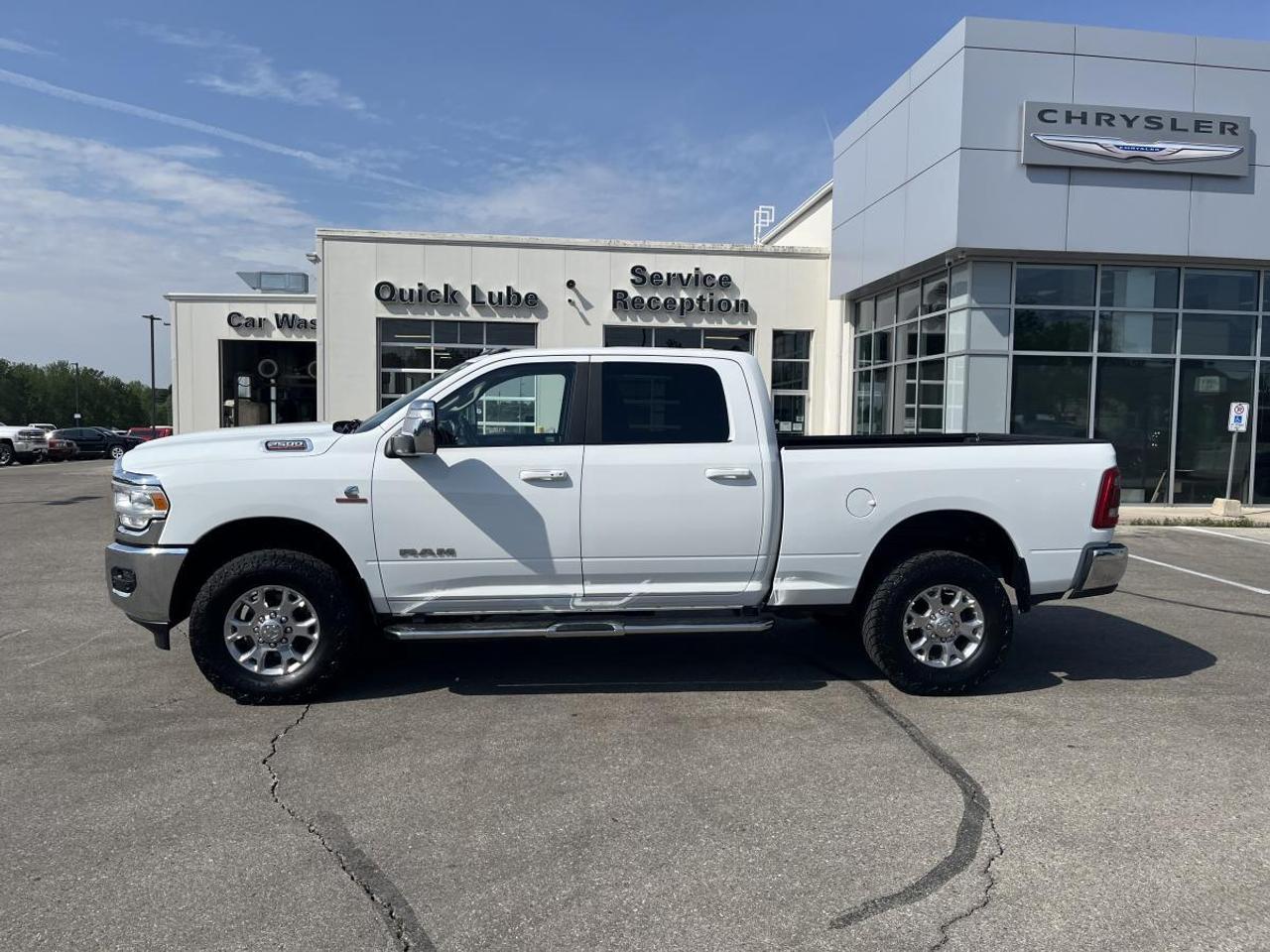 2023 RAM 2500 LARAMIE 4x4 Crew Cab 6'4 Box Photo