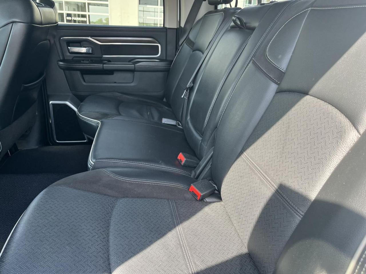 2023 RAM 2500 LARAMIE 4x4 Crew Cab 6'4 Box Photo