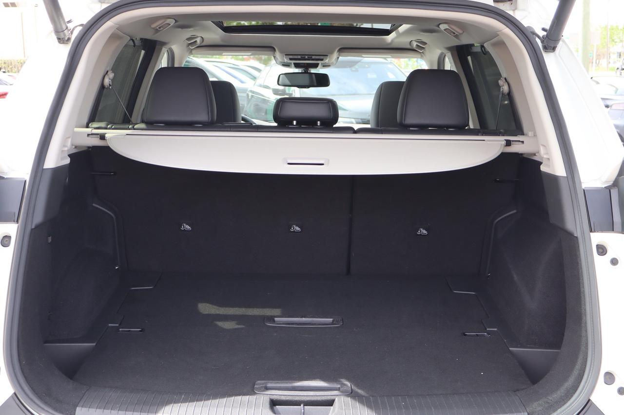 2023 Nissan Rogue SL AWD   No Accident   Clean CarFax Photo