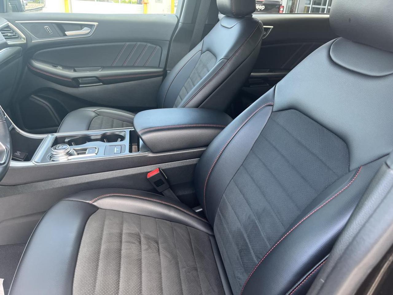 2024 Ford Edge ST Line AWD Photo