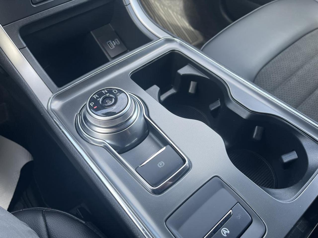 2024 Ford Edge ST Line AWD Photo