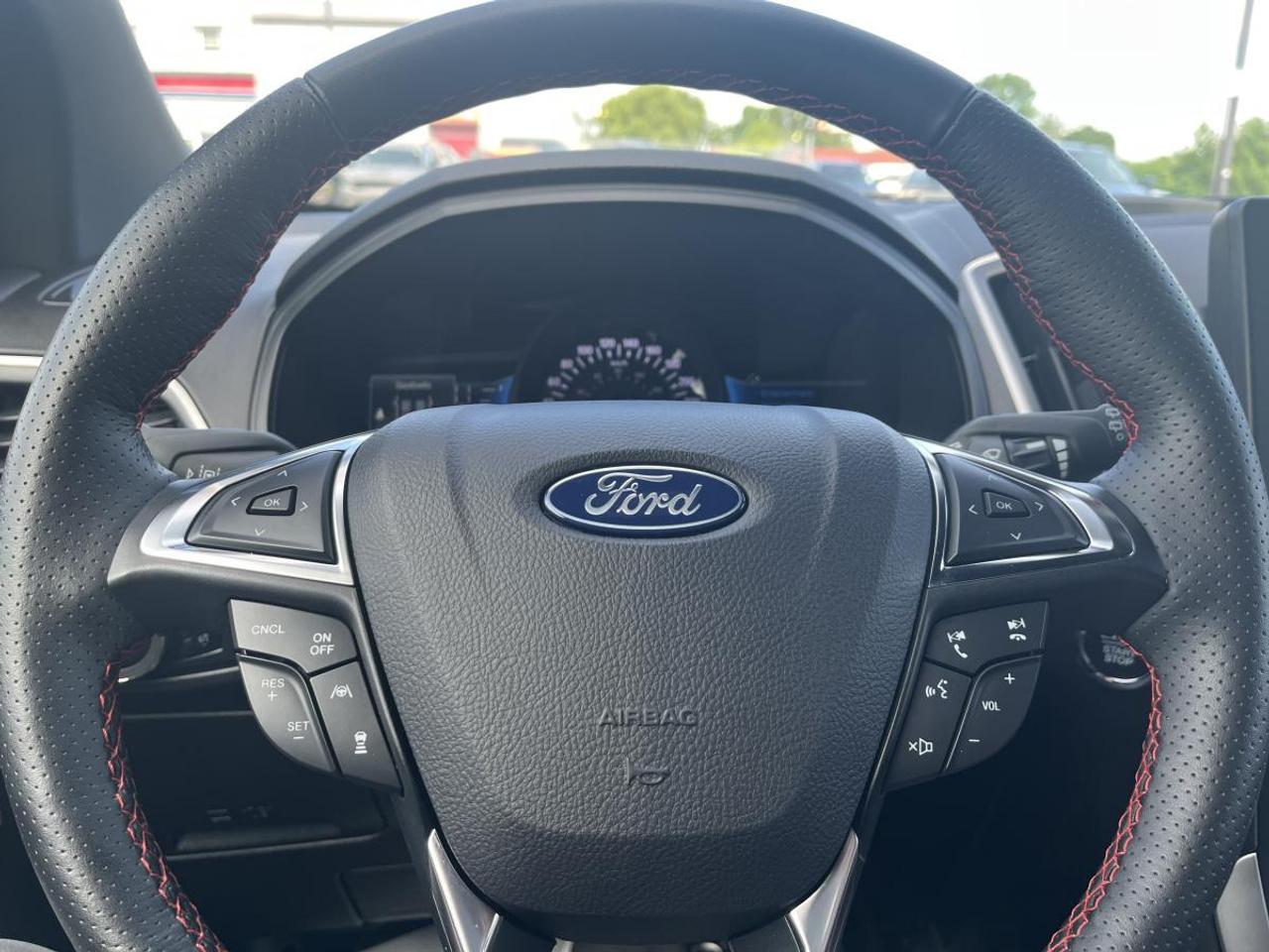 2024 Ford Edge ST Line AWD Photo