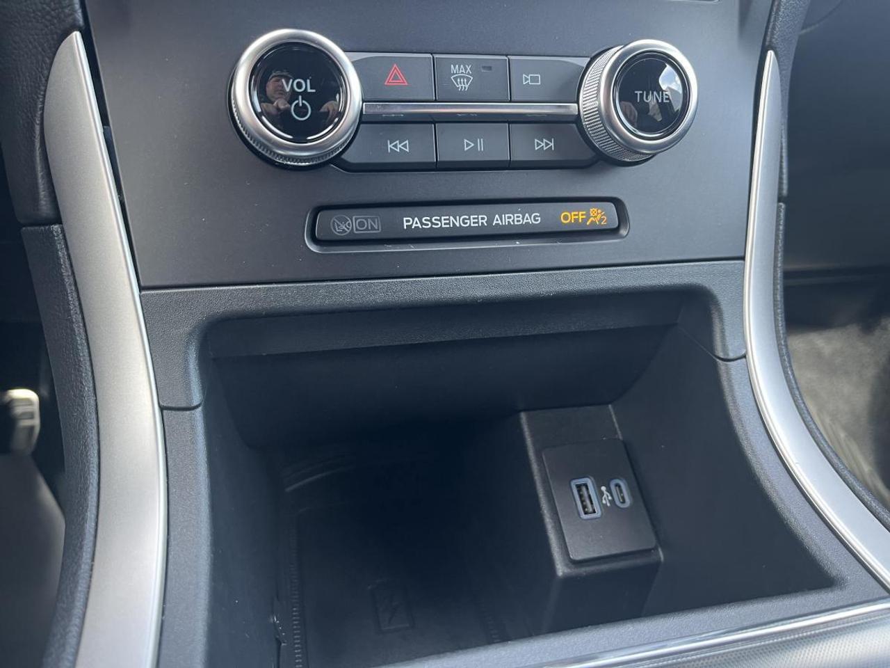 2024 Ford Edge ST Line AWD Photo