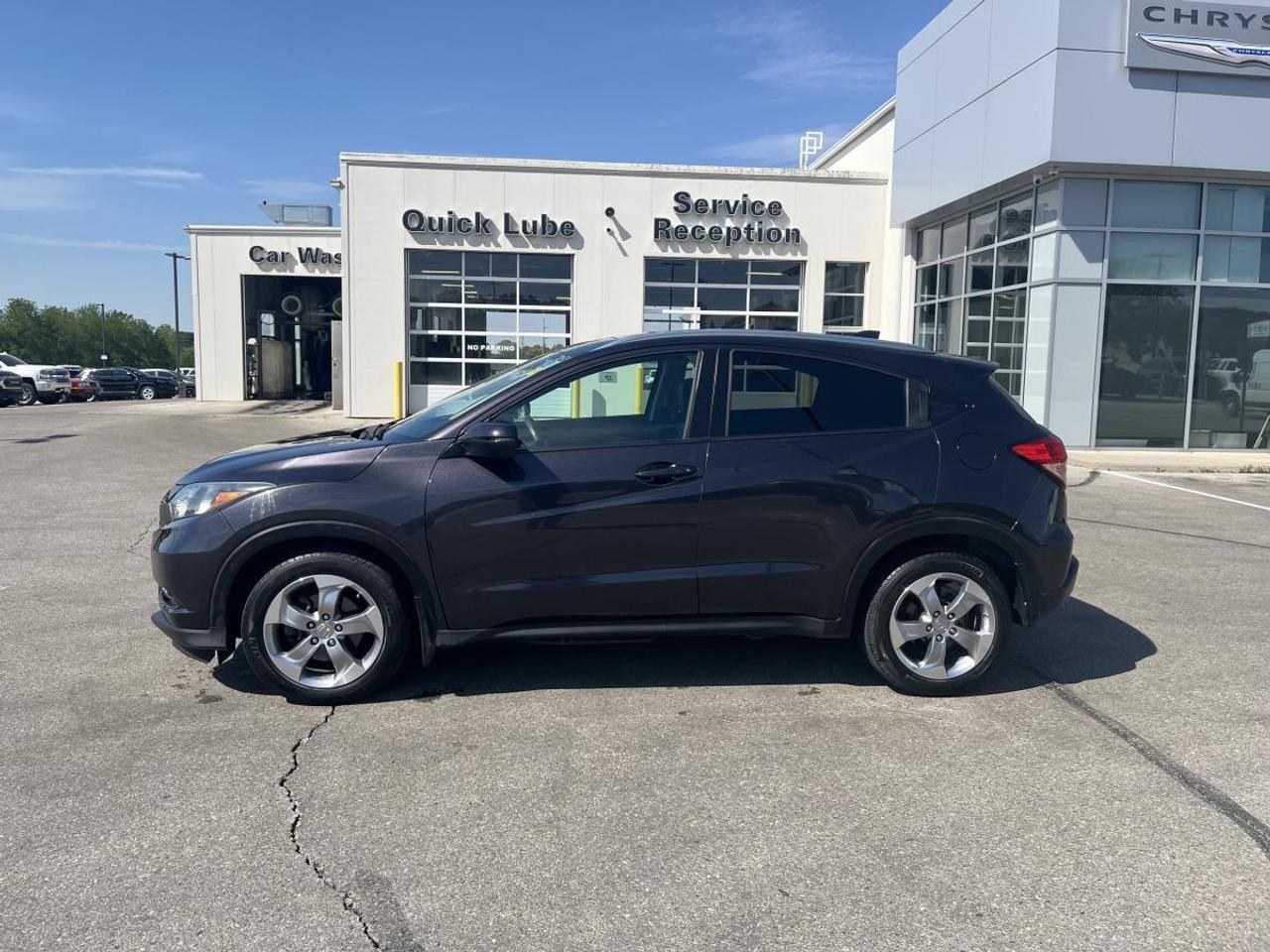 2017 Honda HR-V 4WD EX-L CVT with Navigation Photo2