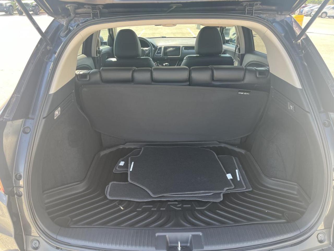 2017 Honda HR-V 4WD EX-L CVT with Navigation Photo