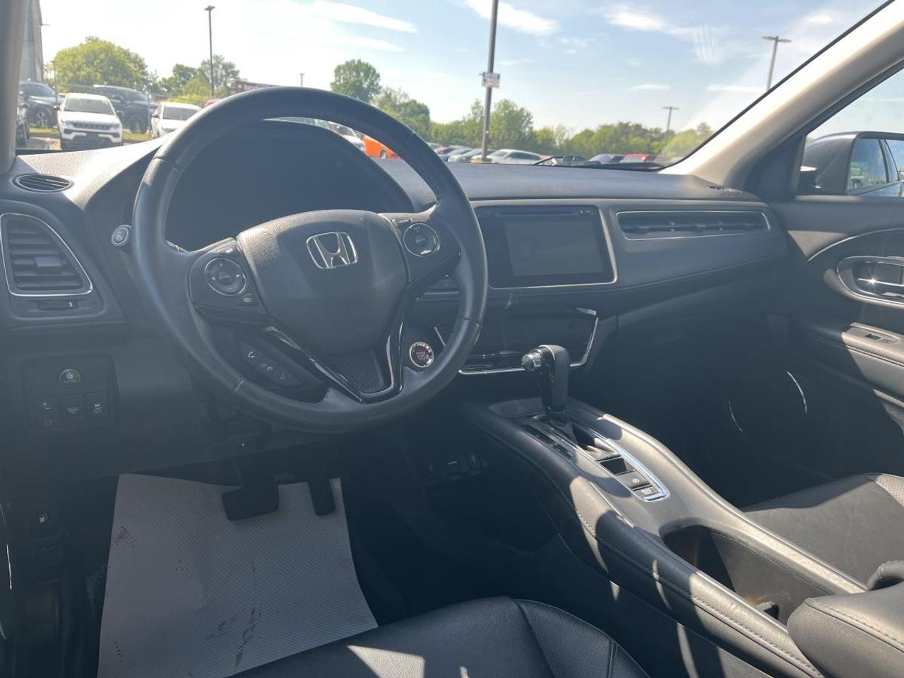 2017 Honda HR-V 4WD EX-L CVT with Navigation Photo