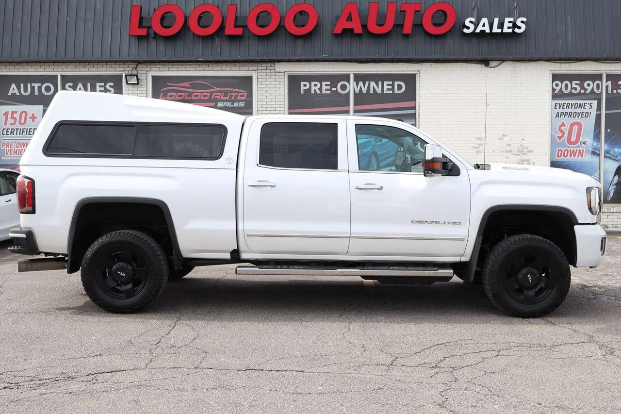 2018 GMC SIERRA 2500HD Denali Crew Cab 4WD Diesel Duramax Photo