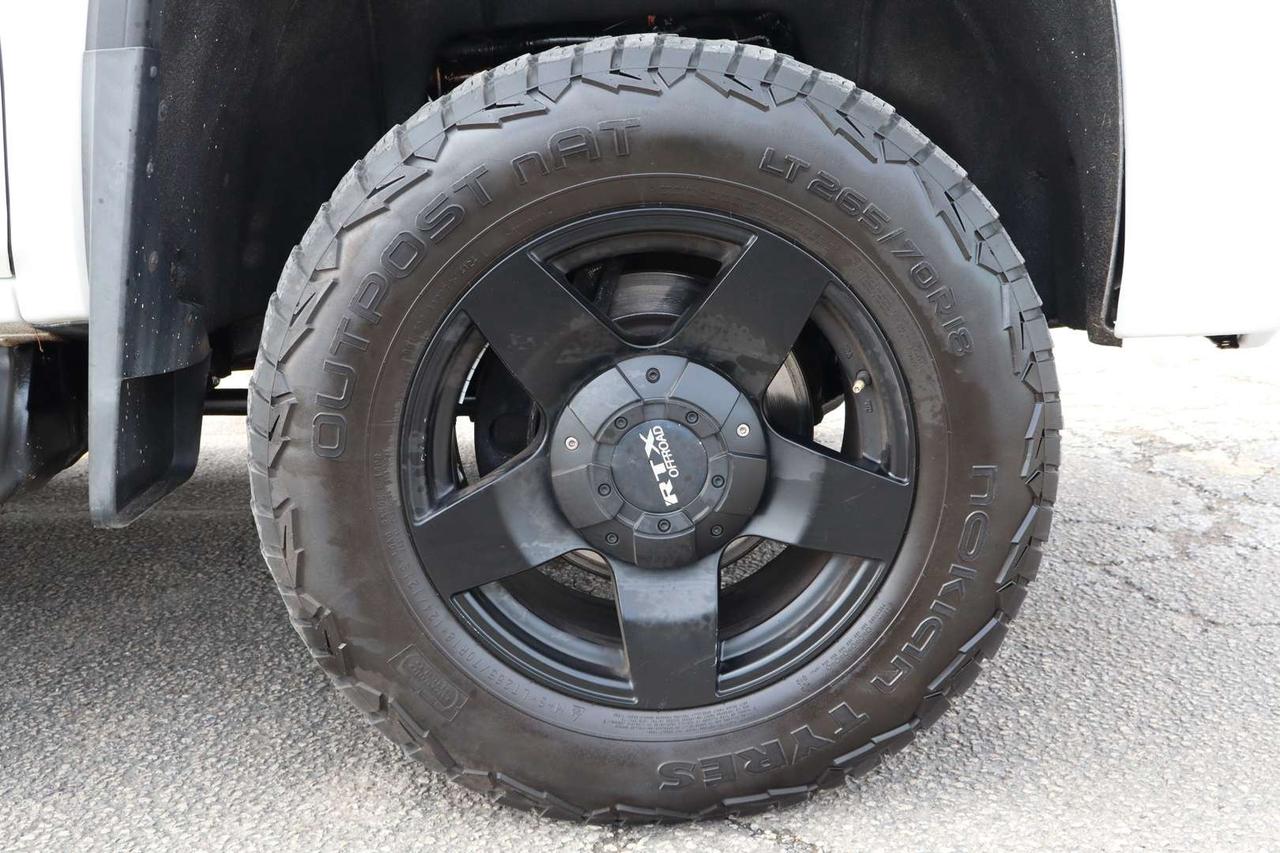 2018 GMC SIERRA 2500HD Denali Crew Cab 4WD Diesel Duramax Photo
