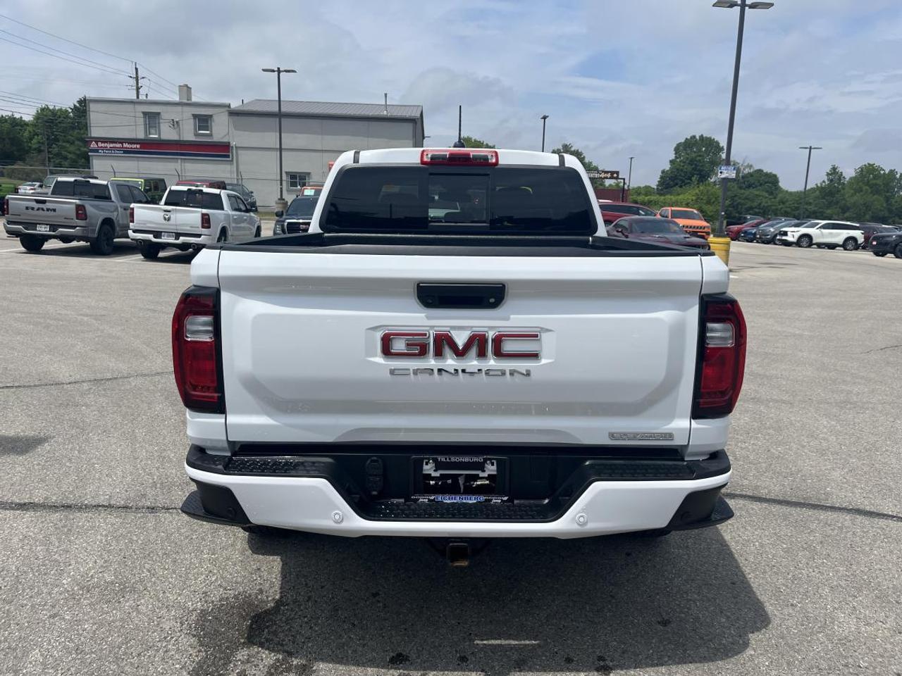 2026 GMC Canyon Crew Cab Short Box 4-Wheel Drive Elevation Photo4