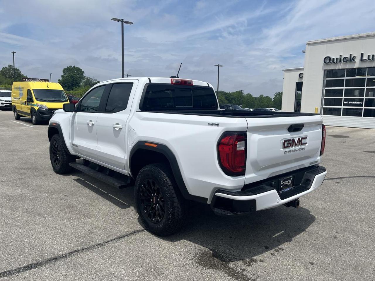2026 GMC Canyon Crew Cab Short Box 4-Wheel Drive Elevation Photo