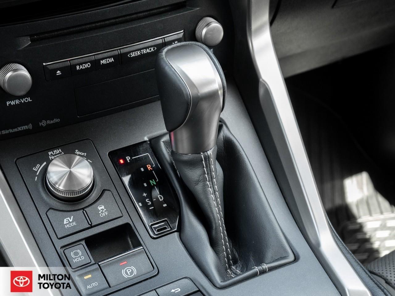 2021 Lexus NX 300h LEATHER SUNROOF CARPLAY VENTILATED SEATS Photo