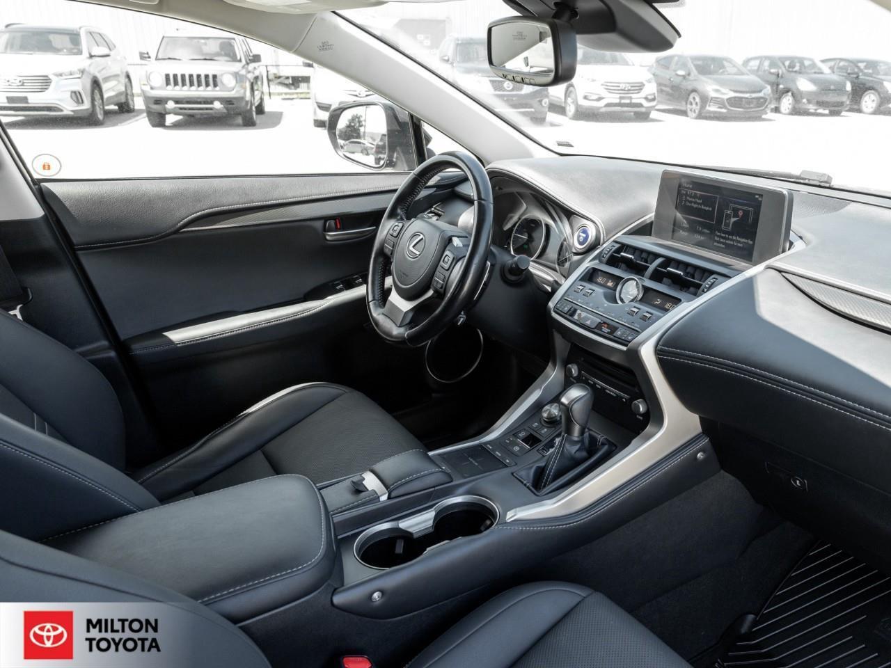 2021 Lexus NX 300h LEATHER SUNROOF CARPLAY VENTILATED SEATS Photo