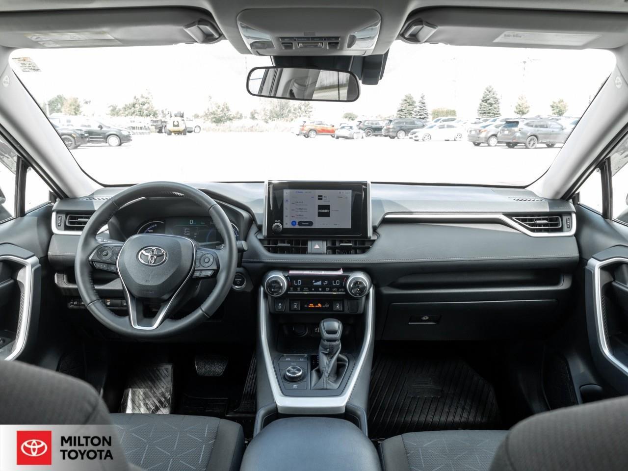 2025 Toyota RAV4 Hybrid SUNROOF CARPLAY HEATED STEERING ONE OWNER TCUV XLE Photo