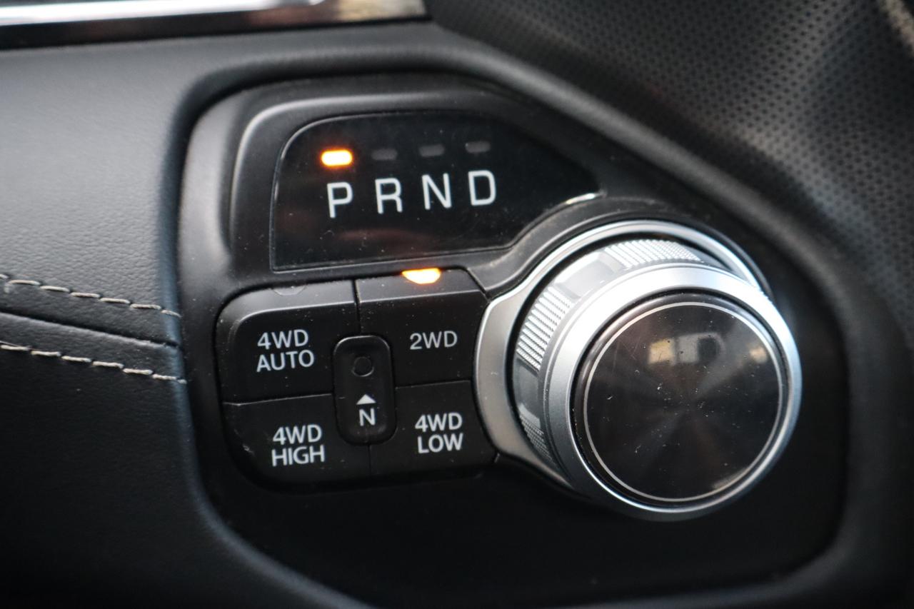2022 RAM 1500 Limited Crew Cab 4WD   No Accident   $124/Weekly Photo