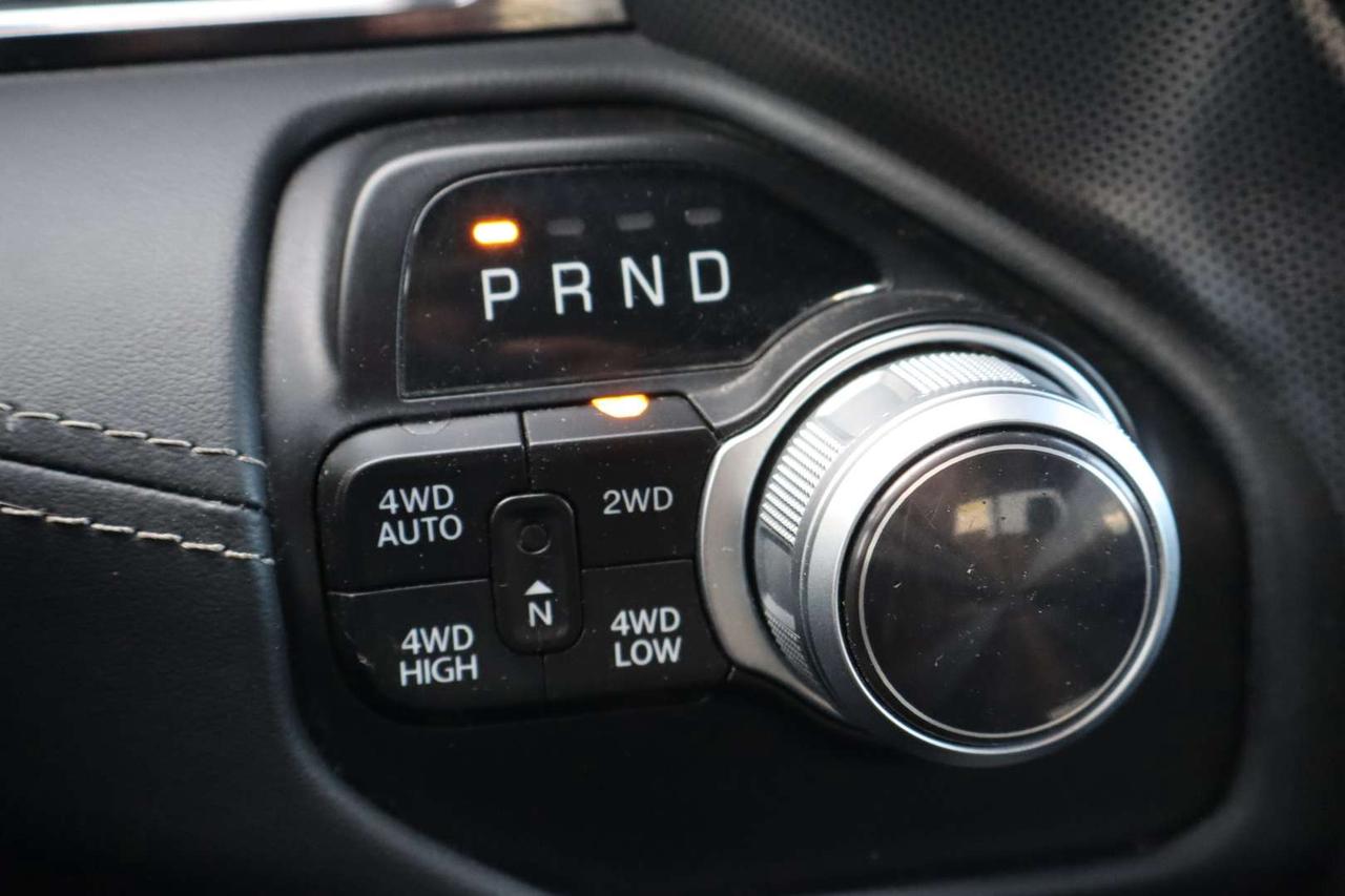2022 RAM 1500 Limited Crew Cab 4WD   No Accident   $124/Weekly Photo