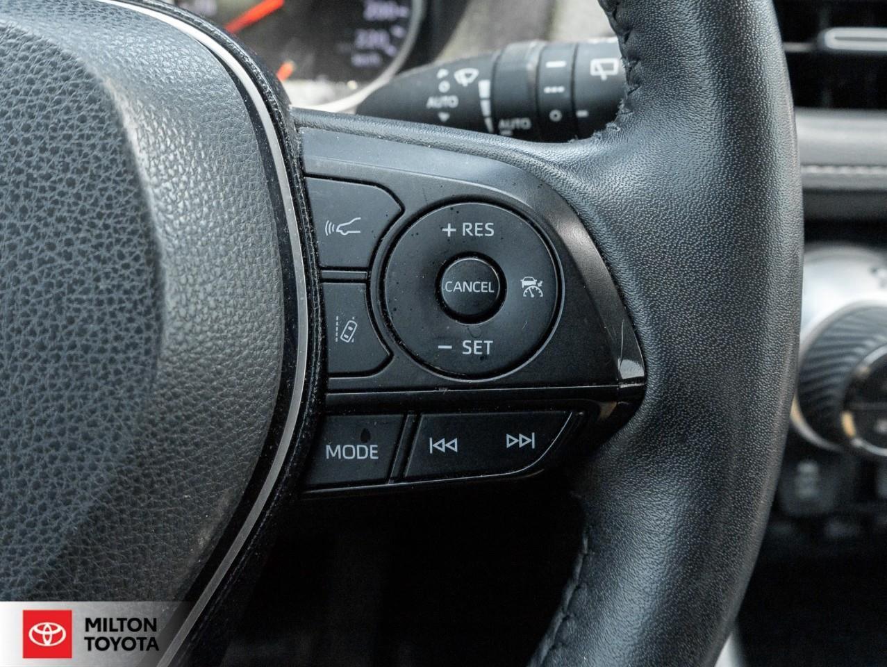 2020 Toyota RAV4 XLE PREMIUM AWD LEATHER REMOTE CONNECT 19 RIMS XLE Photo