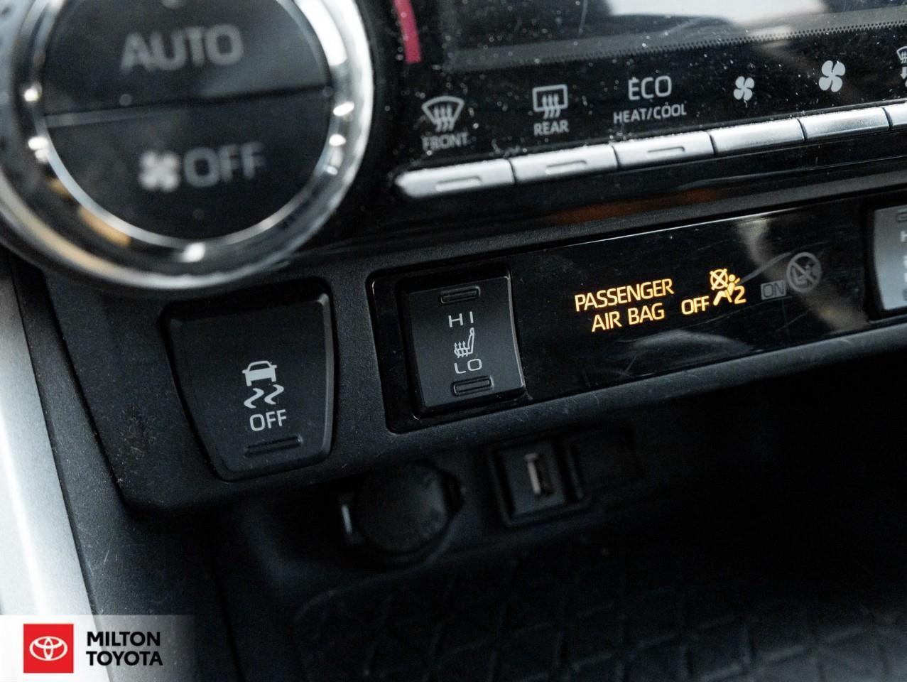 2020 Toyota RAV4 XLE PREMIUM AWD LEATHER REMOTE CONNECT 19 RIMS XLE Photo