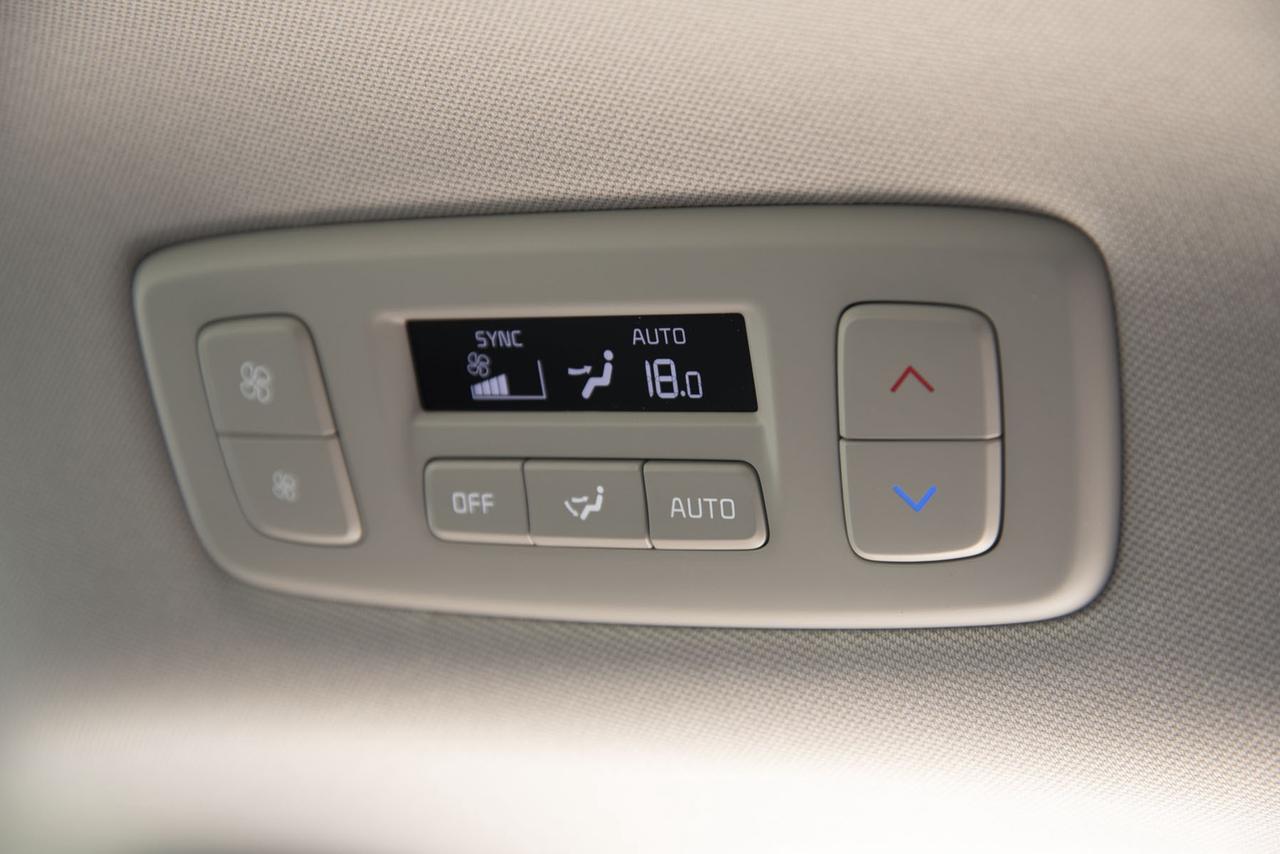 2026 Kia Carnival Hybrid SX Photo