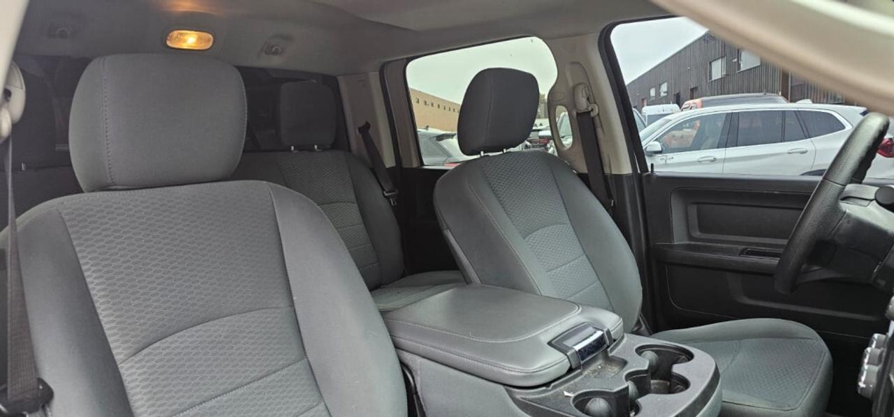 2018 RAM 1500 Express 4x4   $3700+ in Factory Upgrades  Crew Cab Photo