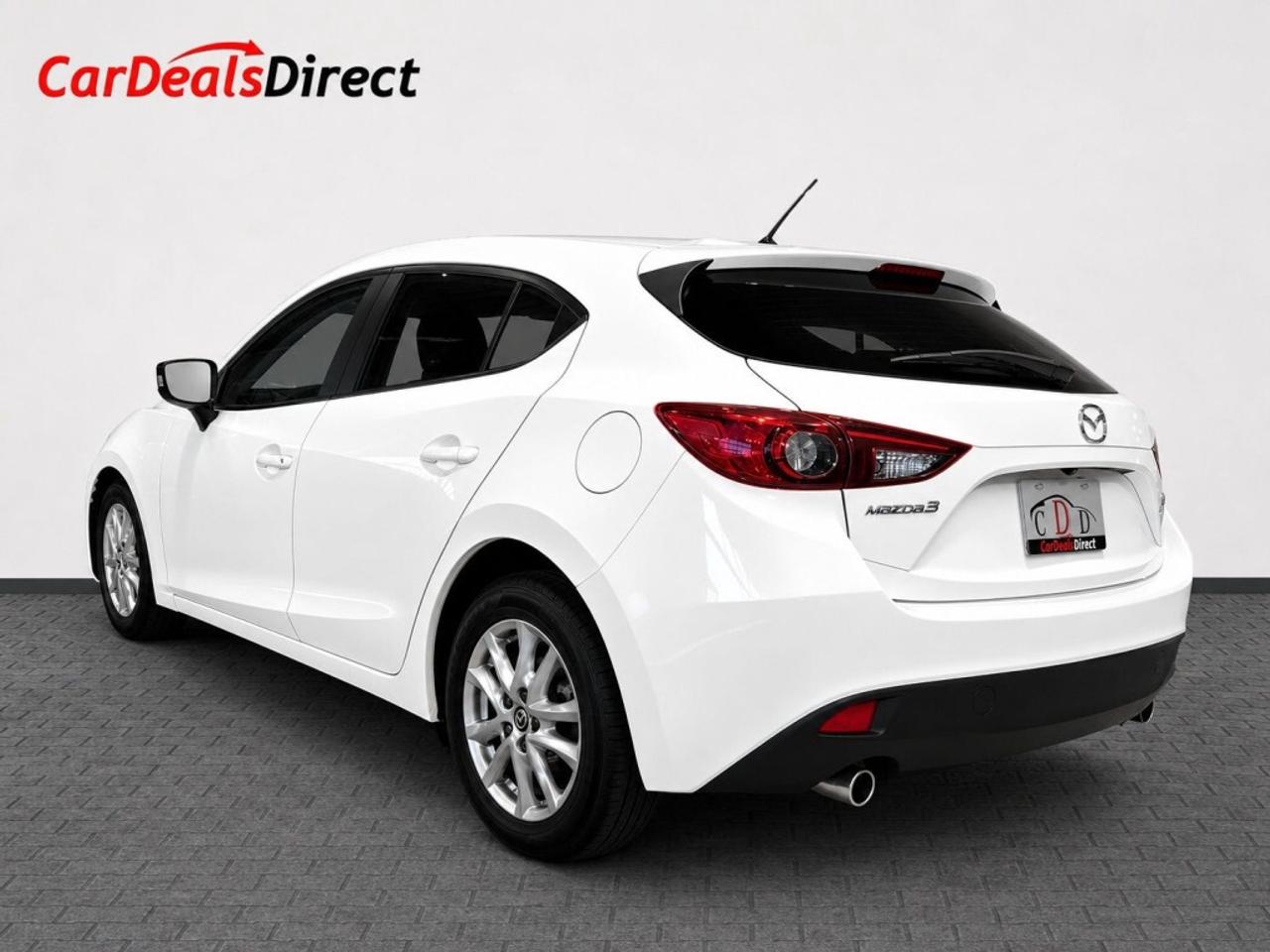 2015 Mazda MAZDA3 GS Hatchback   Heated Seats   Back-Up Camera   Blu Photo4