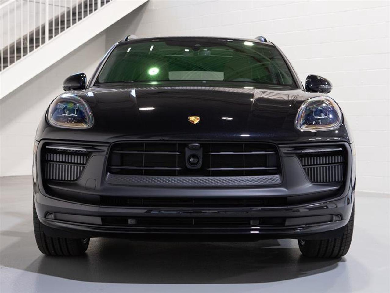 2026 Porsche Macan GTS AWD Photo
