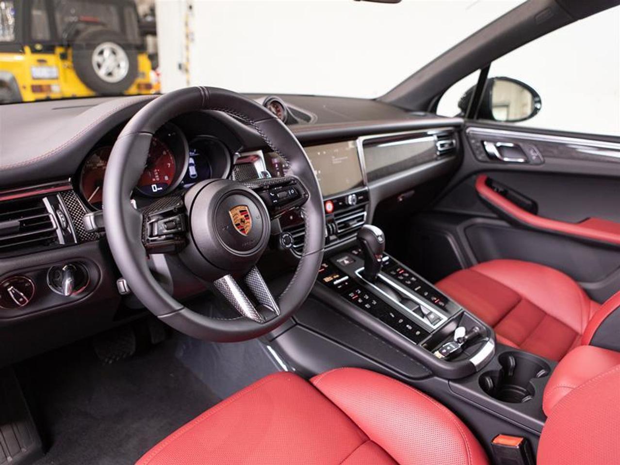 2026 Porsche Macan GTS AWD Photo