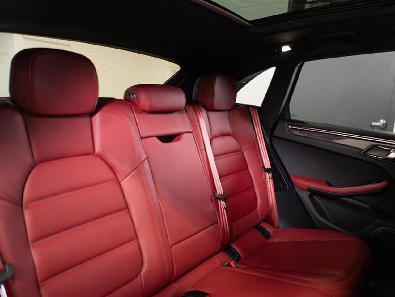 2026 Porsche Macan GTS AWD Photo