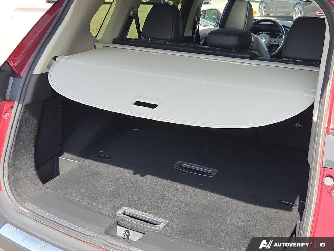 2023 Nissan Rogue SL LEATHER   NAVIGATION   SUNROOF   REMOTE START Photo