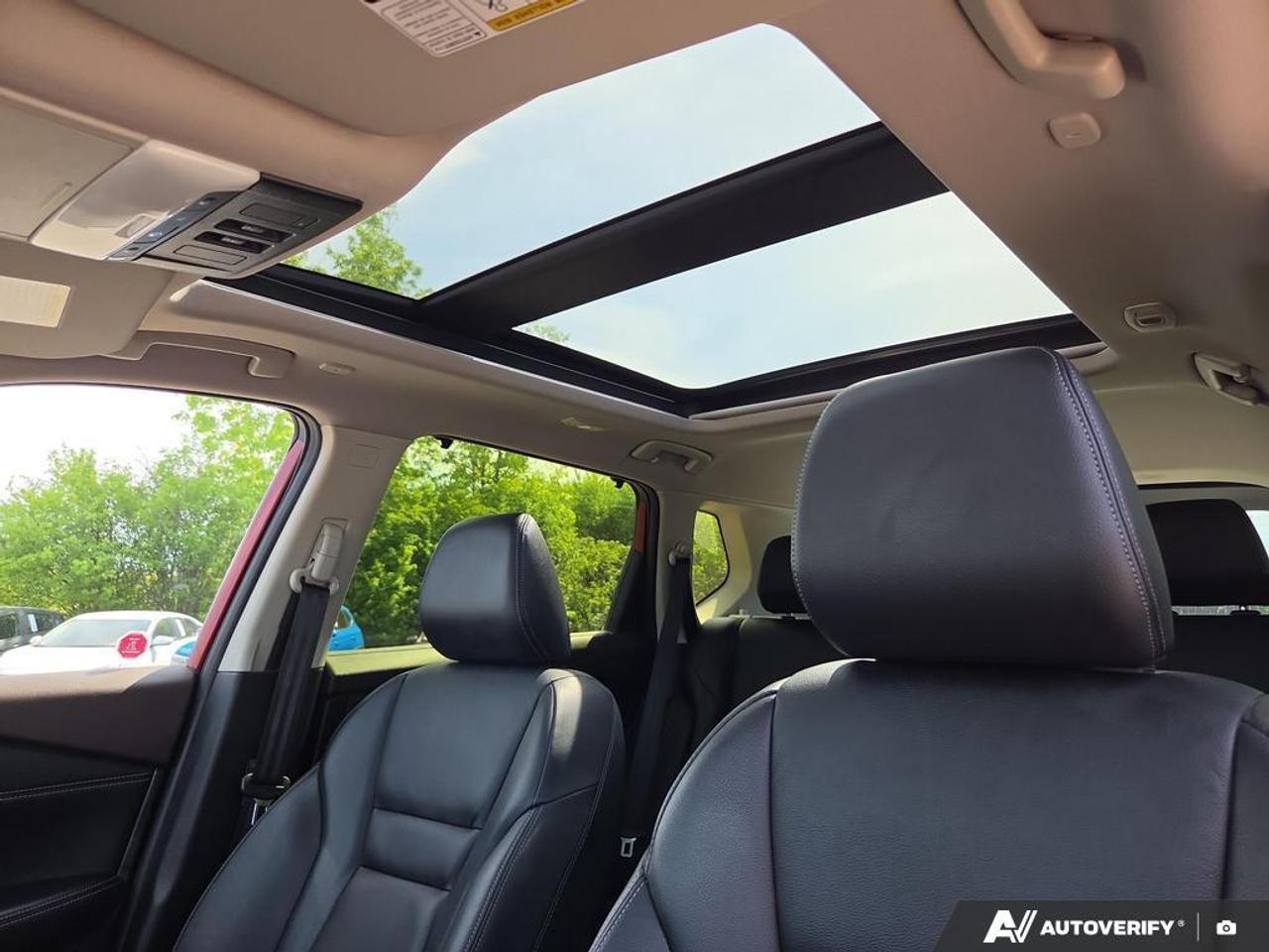 2023 Nissan Rogue SL LEATHER   NAVIGATION   SUNROOF   REMOTE START Photo