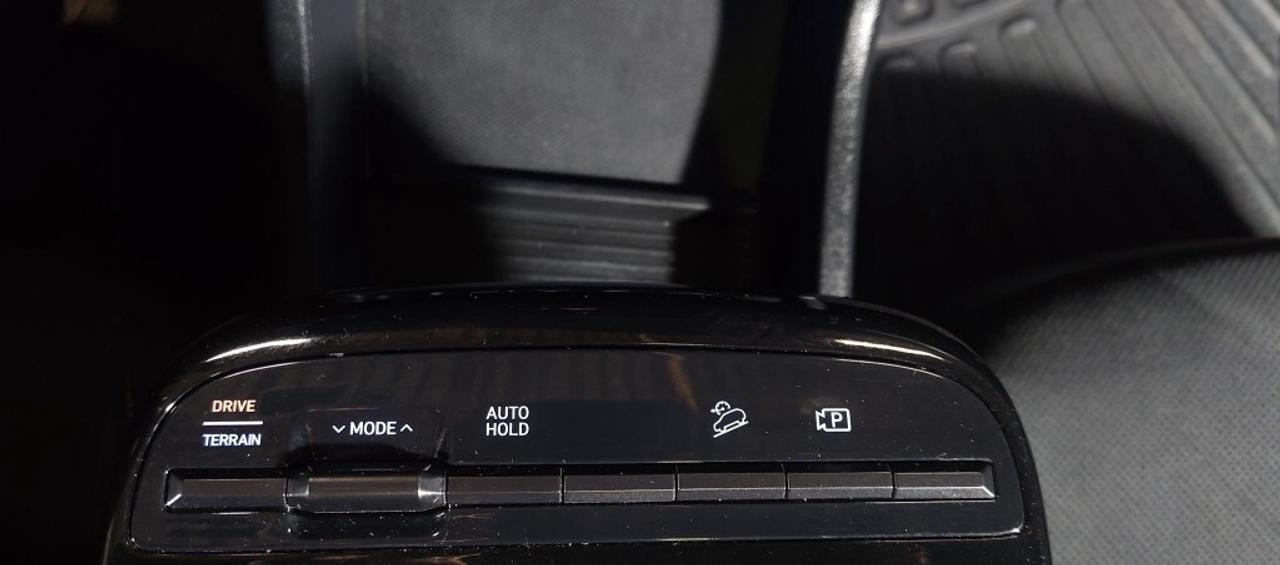 2025 Hyundai Tucson Hybrid Hybrid N-Line AWD   Only 13454 KMs   Panoramic Roo Photo