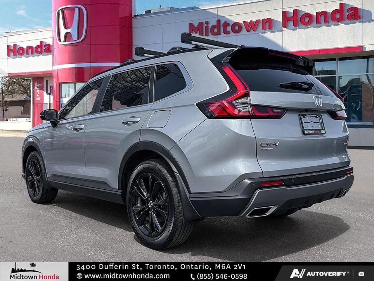 2023 Honda CR-V Hybrid Touring AWD Photo