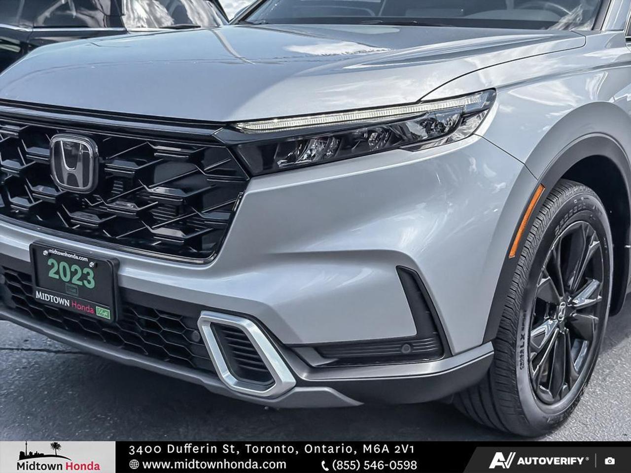 2023 Honda CR-V Hybrid Touring AWD Photo