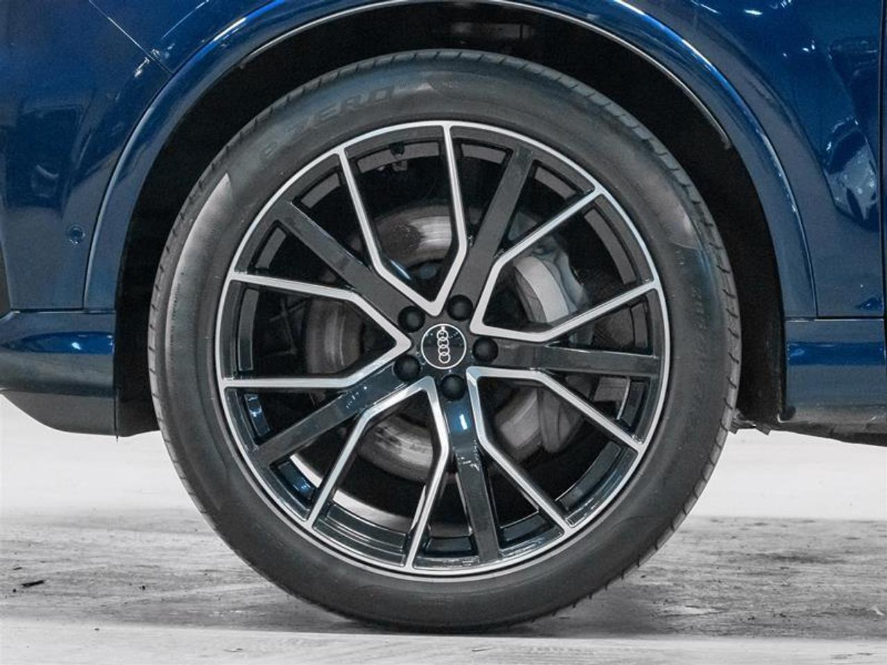 2022 Audi Q7 55 Progressiv 4dr All-Wheel Drive quattro Sport Utility Photo3