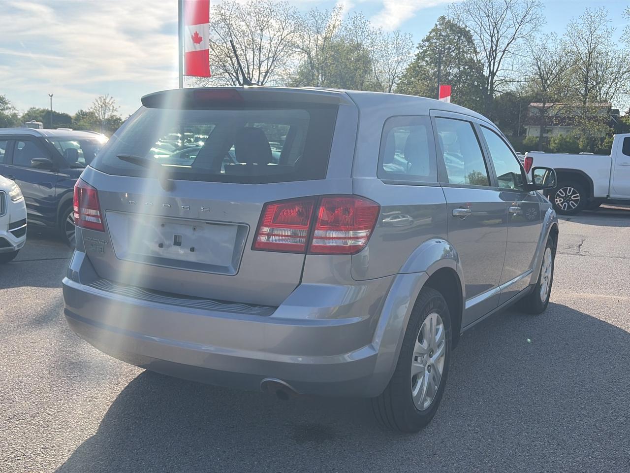 2016 Dodge Journey SE, 5 PASSENGER, CLEAN CARFAX! Photo