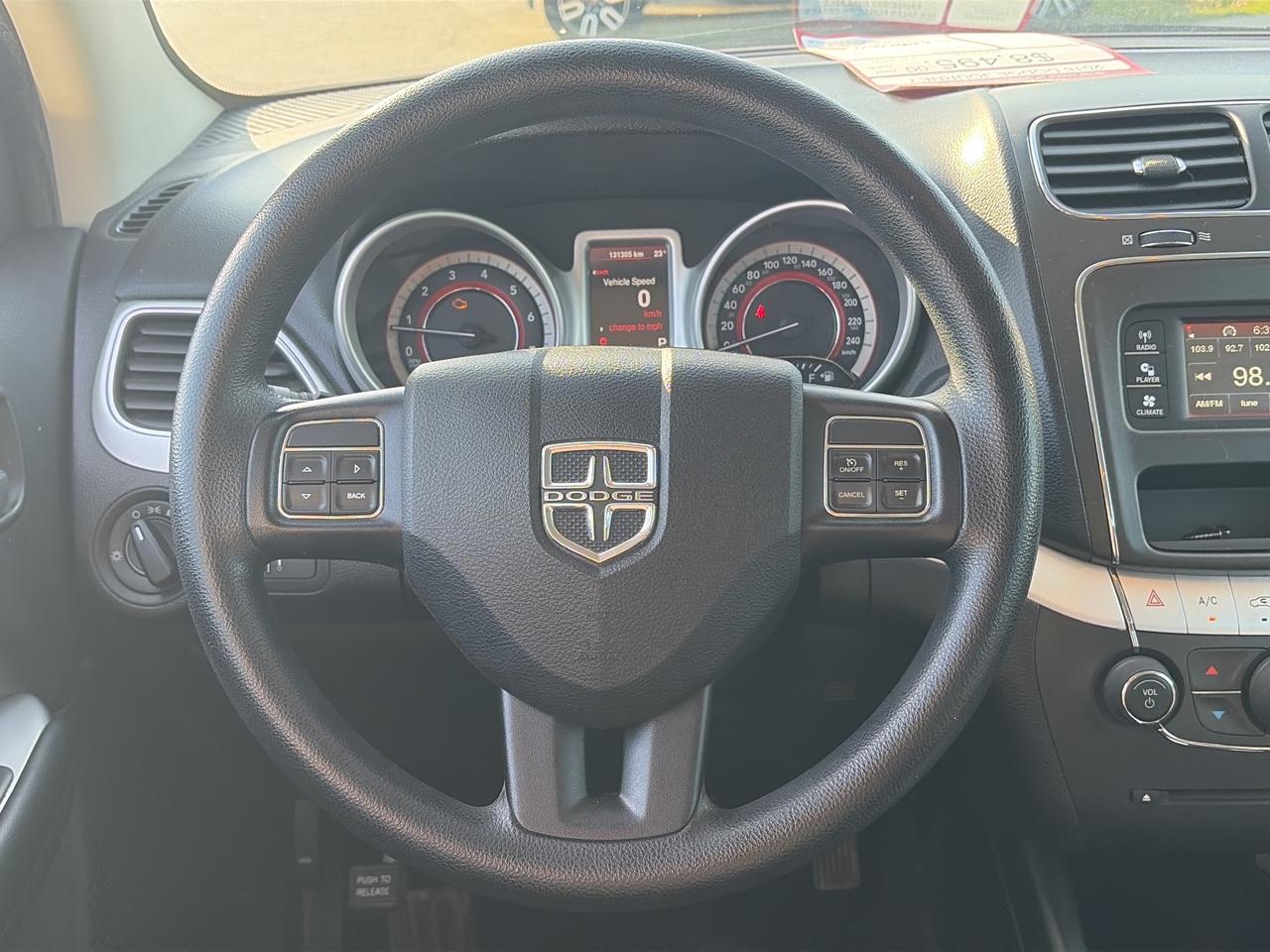 2016 Dodge Journey SE, 5 PASSENGER, CLEAN CARFAX! Photo