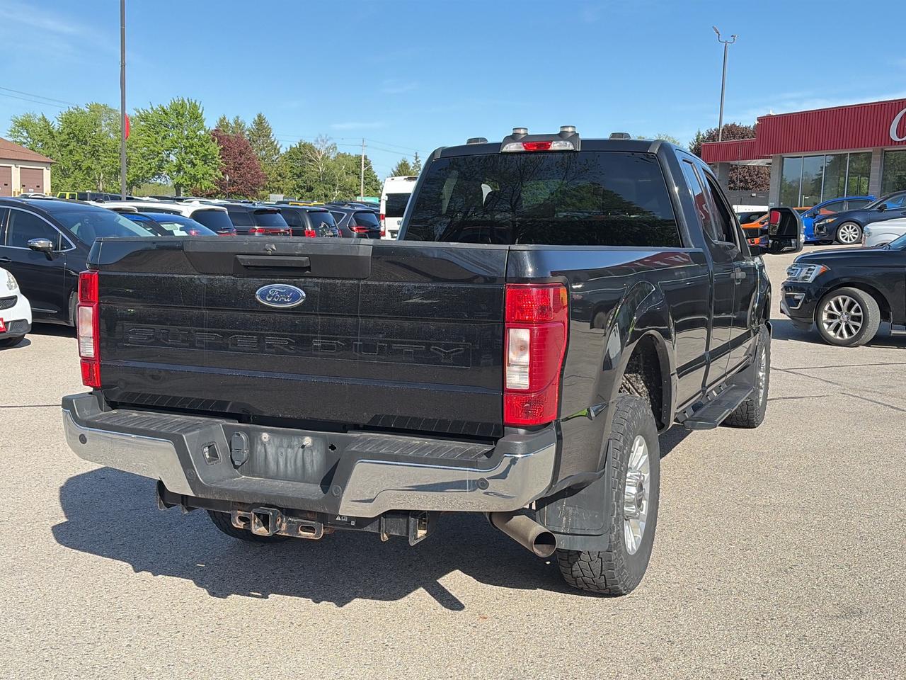 2022 Ford F-250 XLT, CLEAN CARFAX, 3.73 AXLE, 6 PASSENGER! Photo