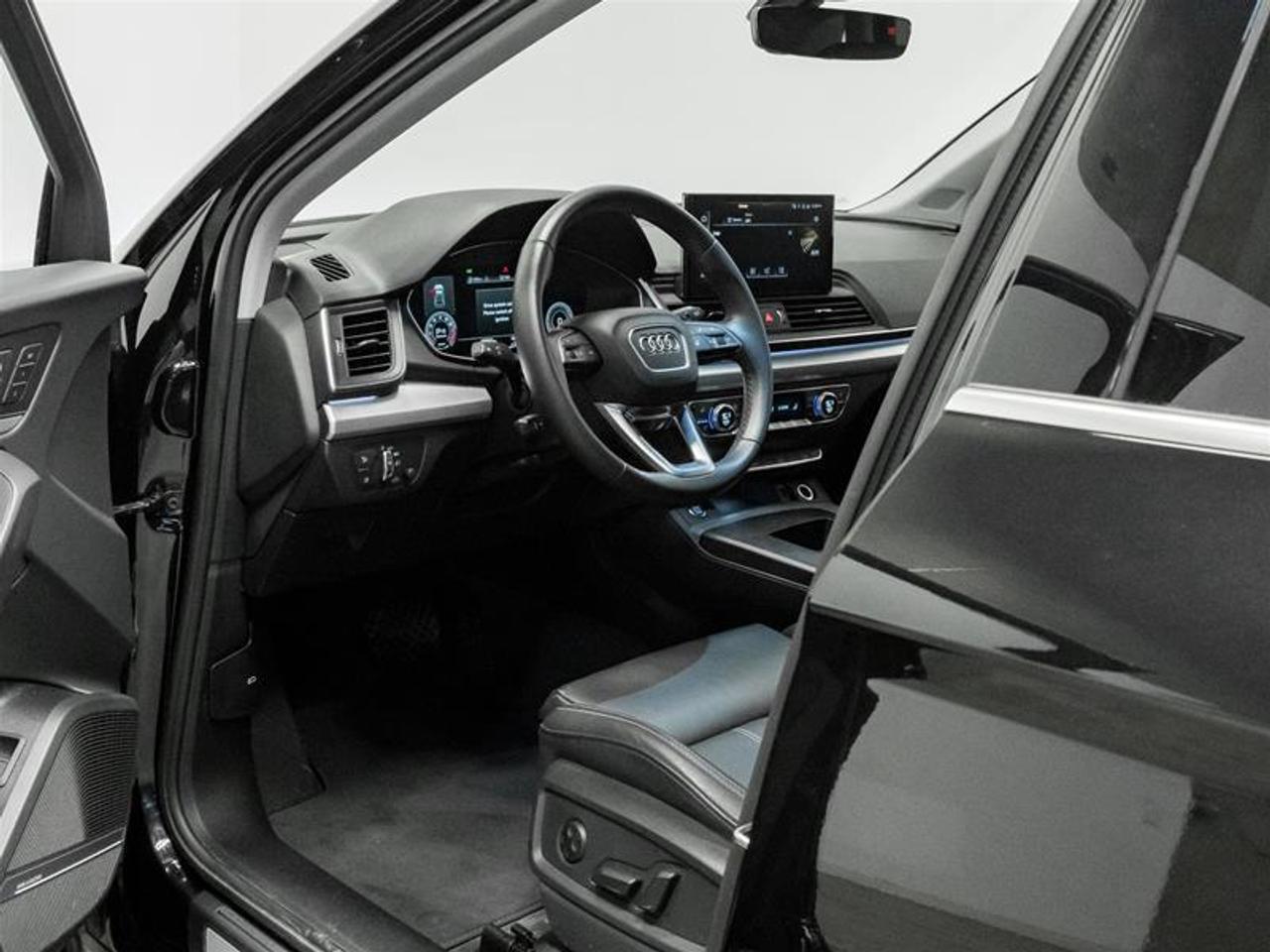 2023 Audi Q5 45 Technik 4dr All-Wheel Drive quattro Sport Utility Photo