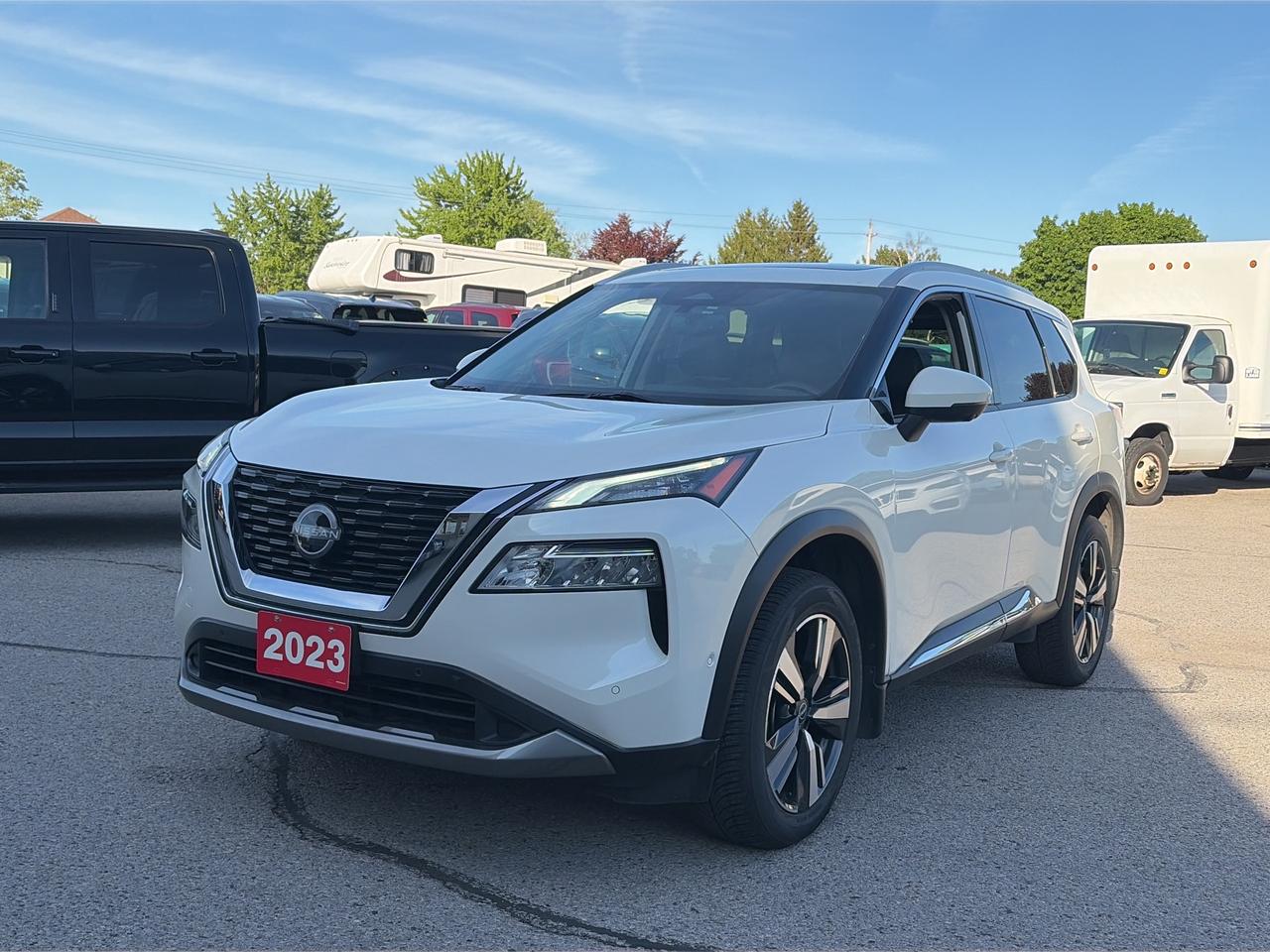 2023 Nissan Rogue AWD SL, HEATED LEATHER, REMOTE START! Photo