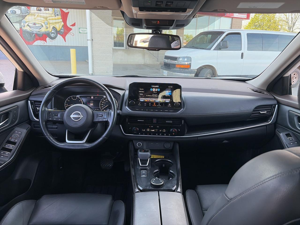 2023 Nissan Rogue AWD SL, HEATED LEATHER, REMOTE START! Photo