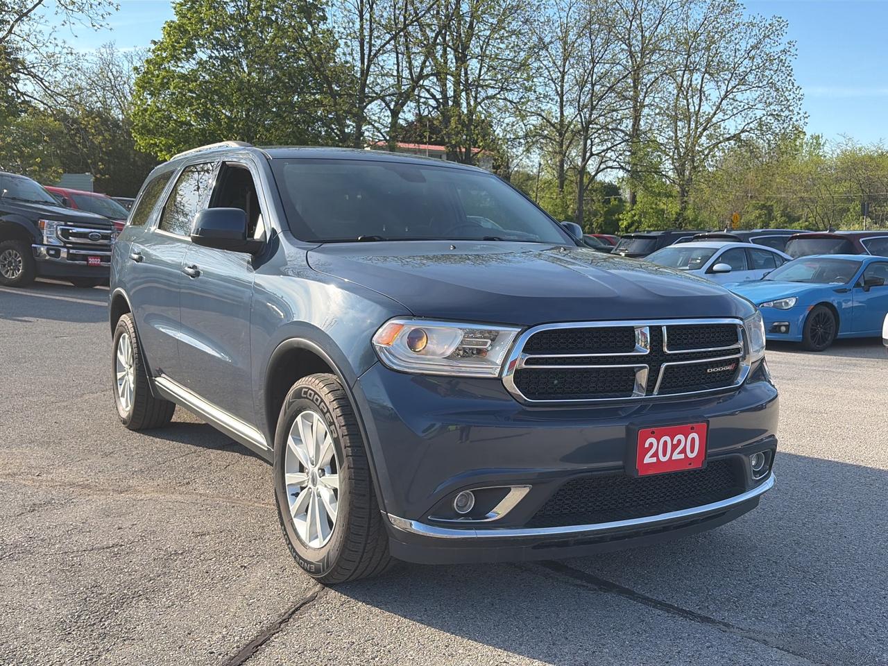 2020 Dodge Durango SXT, CLEAN CARFAX, POWER SEATS, BACK UP CAMERA! Photo