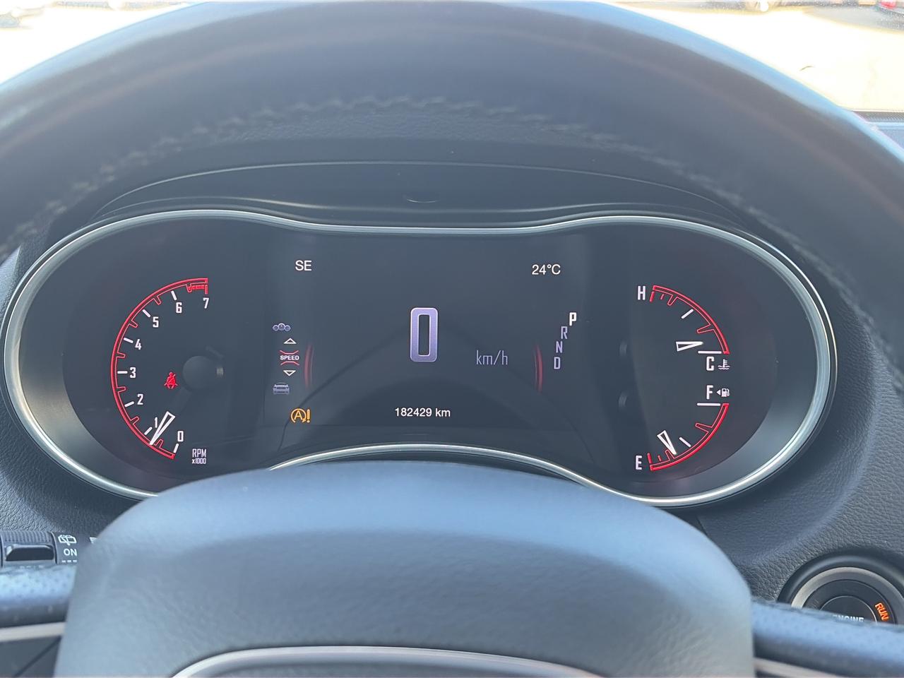 2020 Dodge Durango SXT, CLEAN CARFAX, POWER SEATS, BACK UP CAMERA! Photo