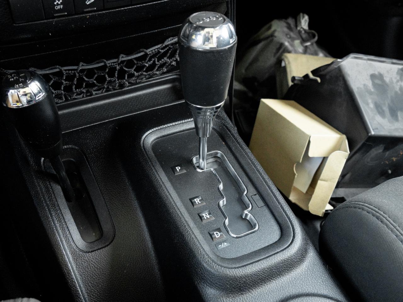 2012 Jeep WRANGLER UNLIMITED 4WD Sahara, Nav Photo