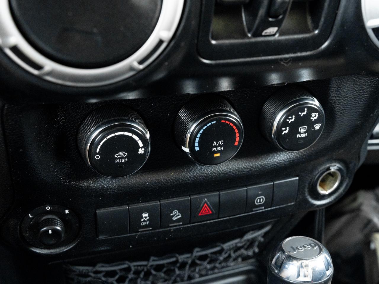 2012 Jeep WRANGLER UNLIMITED 4WD Sahara, Nav Photo