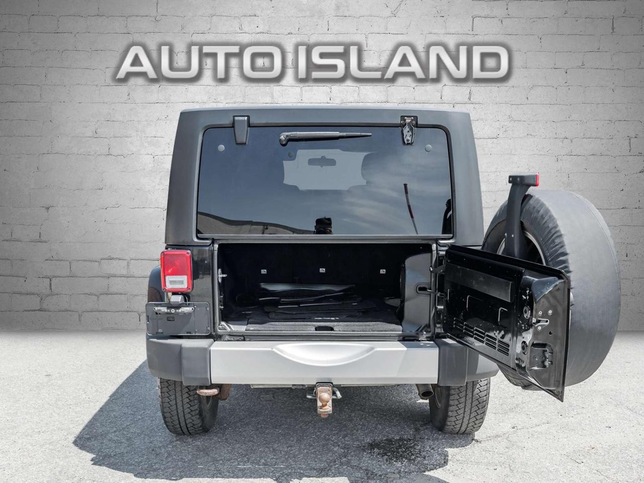 2012 Jeep Wrangler 4WD Sahara, Nav Photo