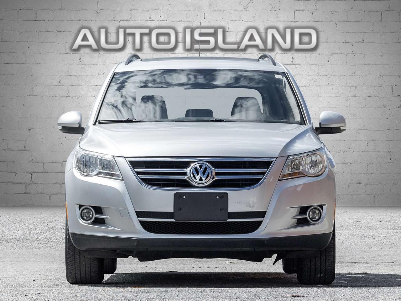 2010 Volkswagen Tiguan Trendline 4Motion, Leather, Sunroof Photo1