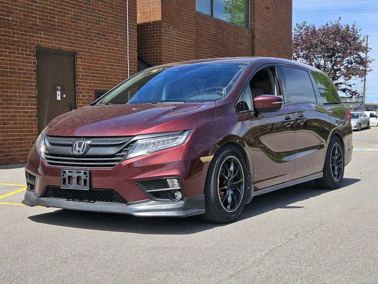 2018 Honda Odyssey Touring Auto Photo