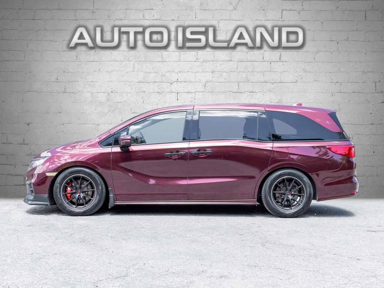 2018 Honda Odyssey Touring, Nav, Camera, Leather, Sunroof Photo